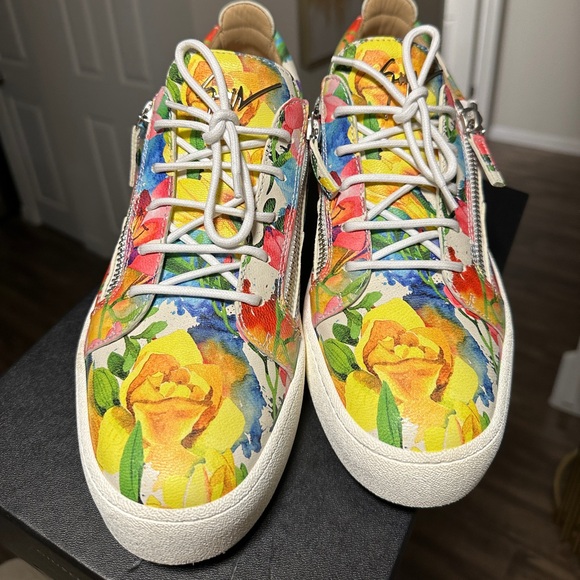 Authentic Giuseppe Zanotti Men’s Floral-Print Double-Zip Low-Top Sneakers - Picture 14 of 16